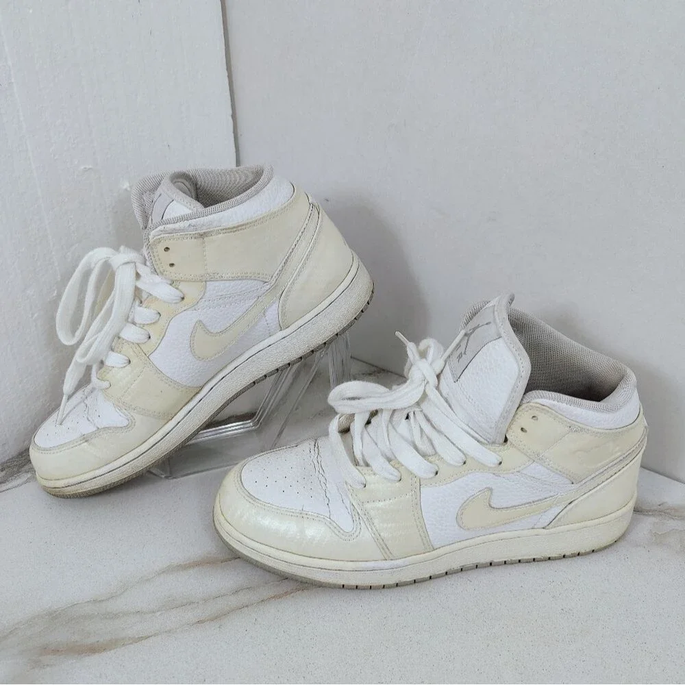 Nike Kids' Air Jordan 1 Retro Phat Mid White Cream Basketball Sneakers, 5.5Y
